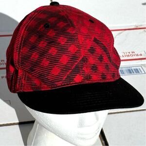 Black & Red Paid Men's Hat